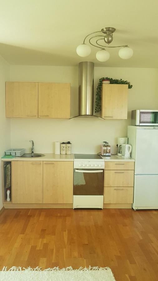 Juuli Apartament Kuressaare Buitenkant foto