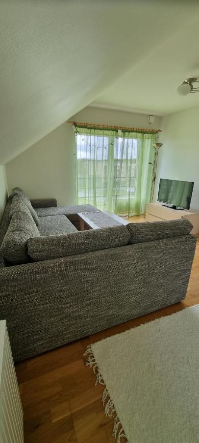 Juuli Apartament Kuressaare Buitenkant foto