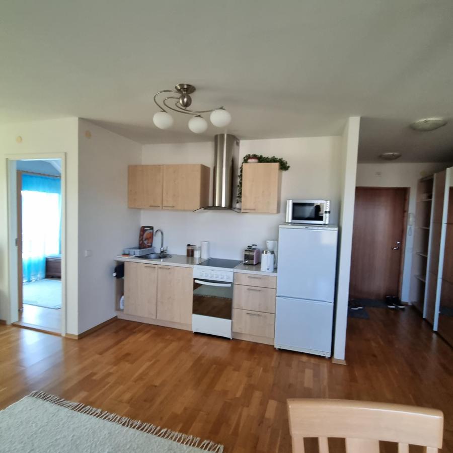 Juuli Apartament Kuressaare Buitenkant foto