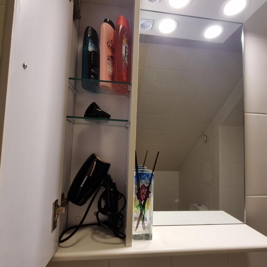 Juuli Apartament Kuressaare Buitenkant foto